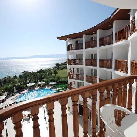Palace 4* Cesme